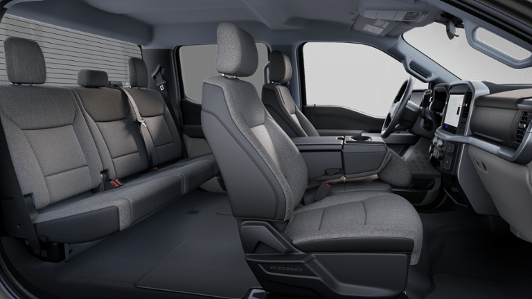2025 Ford F-150 XLT - Photo 28