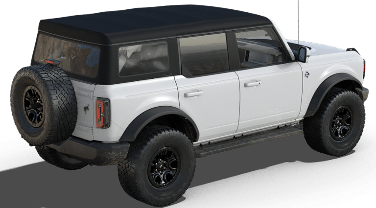 2025 Ford Bronco Outer Banks photo 3