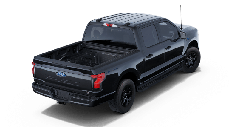 2025 Ford F-150 Lightning XLT 4WD Supercrew 5.5 Box Truck SuperCrew Cab