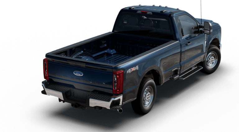 2023 Ford F-250 XL photo 3
