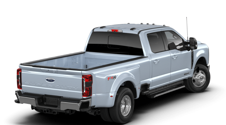 2026 Ford F-350 Lariat photo 3