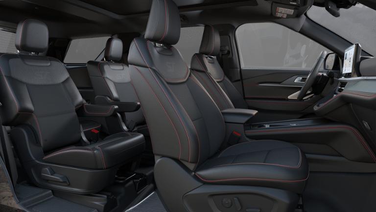 2025 Ford Explorer ST - Photo 24