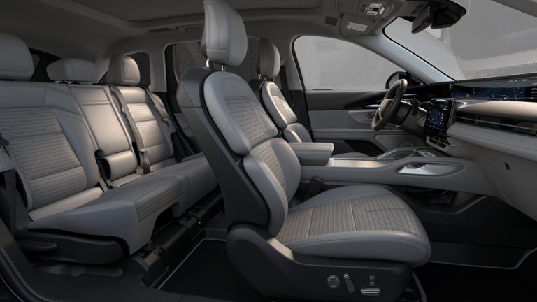 Thumbnail: 2026 Lincoln Nautilus - 50