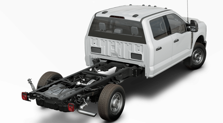 2025 Ford Super Duty F-350 SRW F-350 XL 4WD Crew Cab 179 WB 60 CA