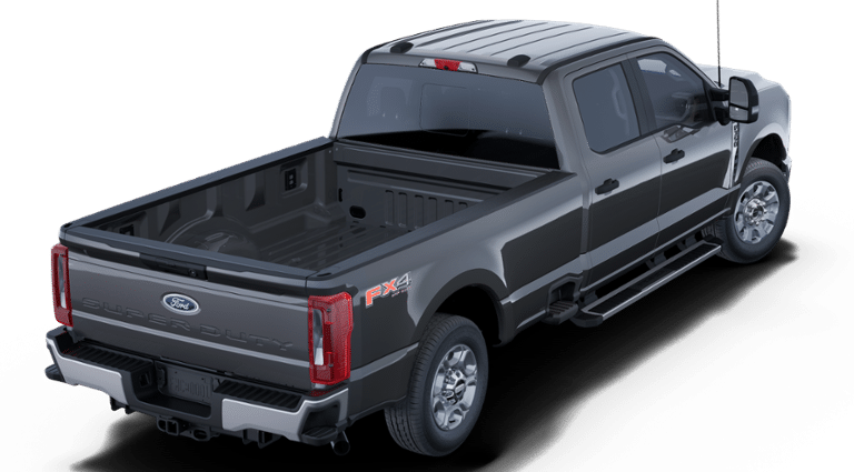 2025 Ford F-350 XLT photo 3
