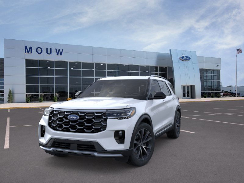 2025 Ford Explorer Platinum photo 2