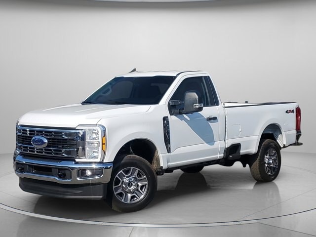 2025 Ford F-350 Super Duty XLT - Photo 35