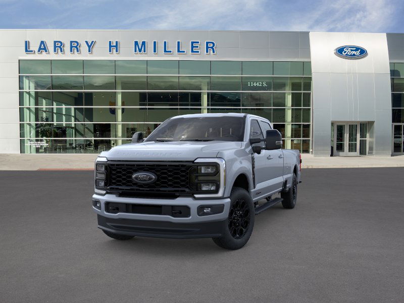 2026 Ford F-350 Lariat photo 2