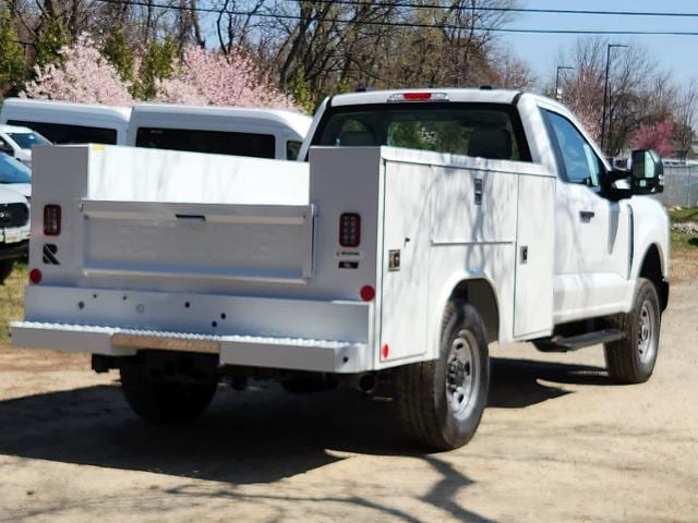 2025 Ford Super Duty F-250 SRW F-250 XL Truck Regular Cab