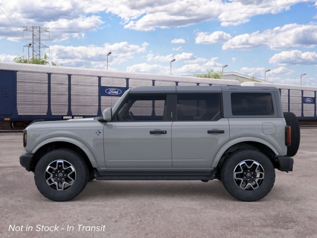 New 2026 Ford Bronco Outer Banks SUV