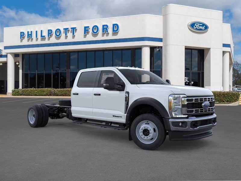 F-450 Chassis XL Truck Crew Cab