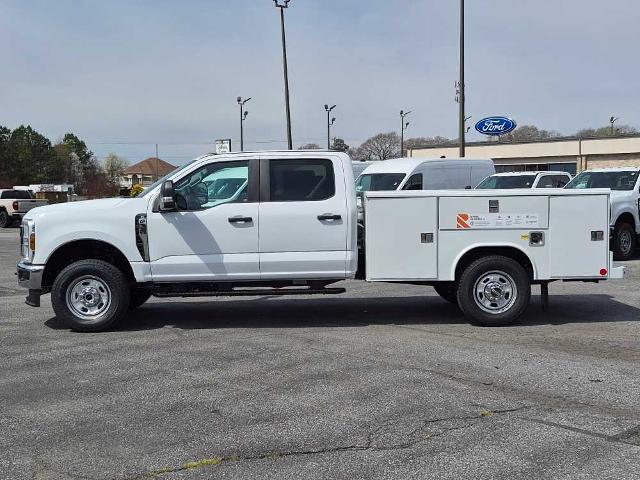 2026 Ford Super Duty F-350 SRW Chassis Cab F-350&reg; XL 4WD Crew Cab 179 WB 60 CA