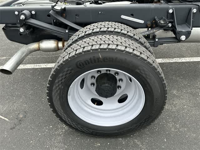 Thumbnail: 2025 Ford Econoline - 31