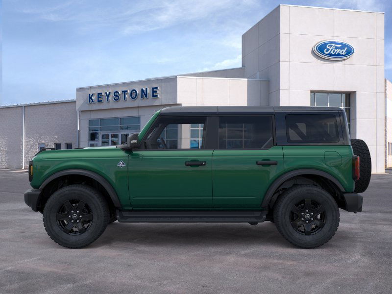 2025 Ford Bronco Outer Banks photo 3