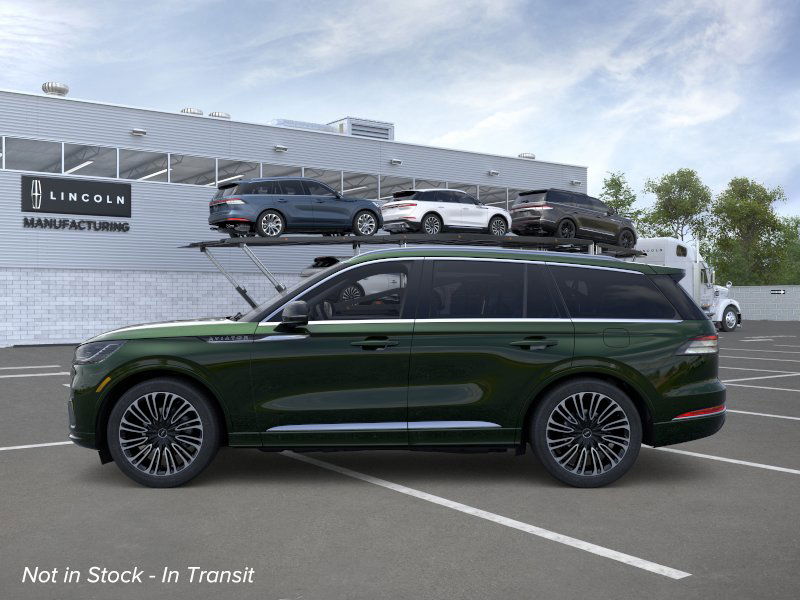 2025 Lincoln Aviator Black Label photo 2