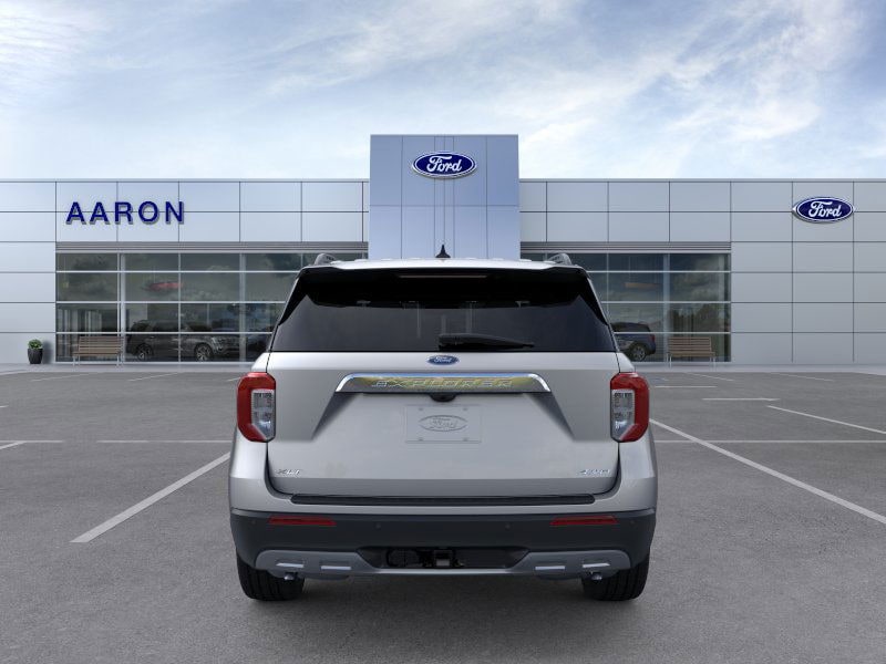 2024 Ford Explorer XLT photo 8