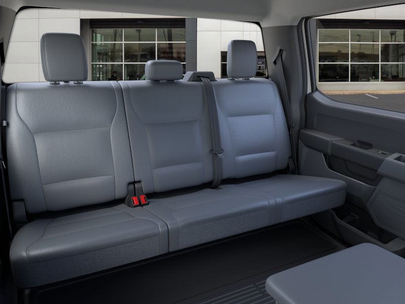 2025 Ford F-550 Super Duty Chassis Cab XL - Photo 35