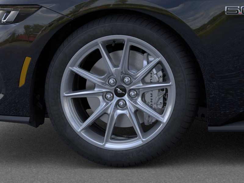 2025 Ford Mustang  19