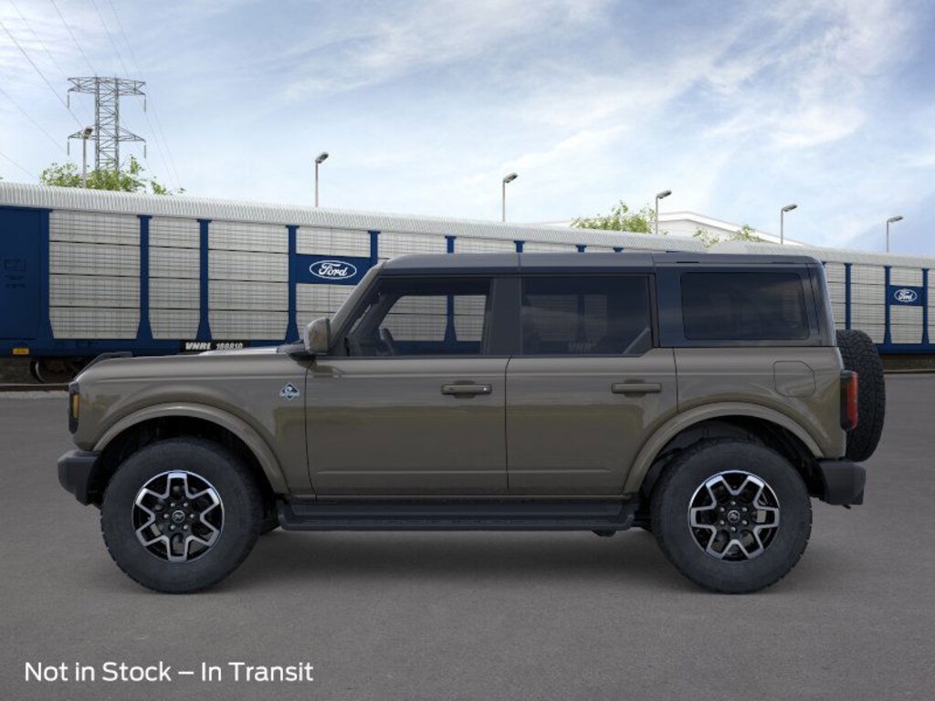 New 2025 Ford Bronco Outer Banks SUV