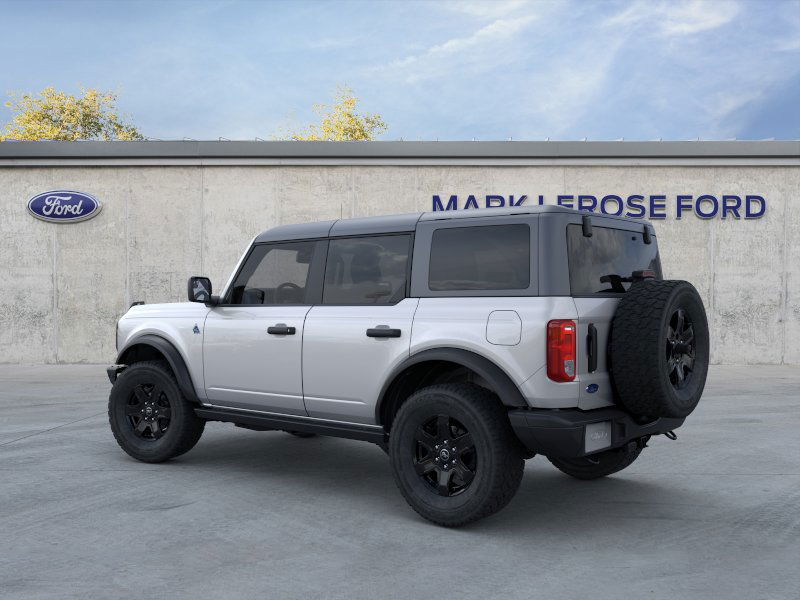2024 Ford Bronco Black Diamond photo 4