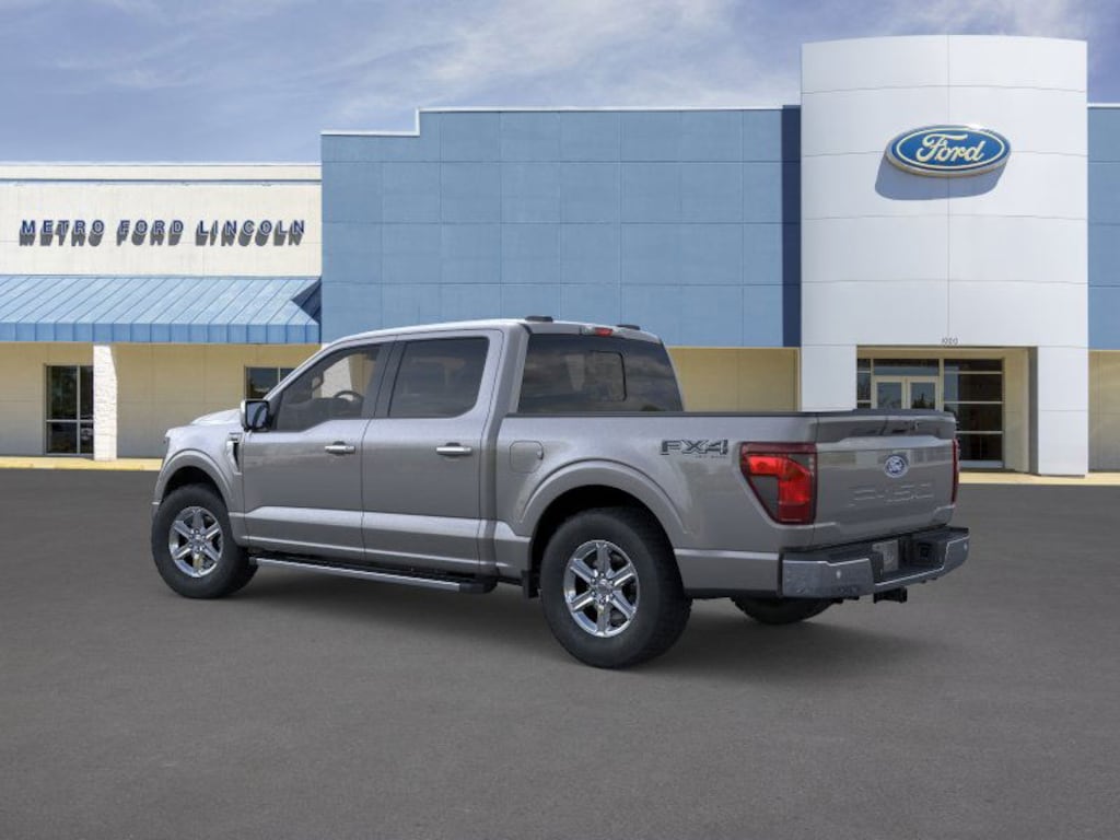 New 2025 Ford F-150 XLT Crew Cab