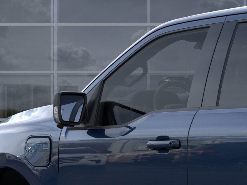 2025 Ford F-150 Lightning Flash - Photo 20