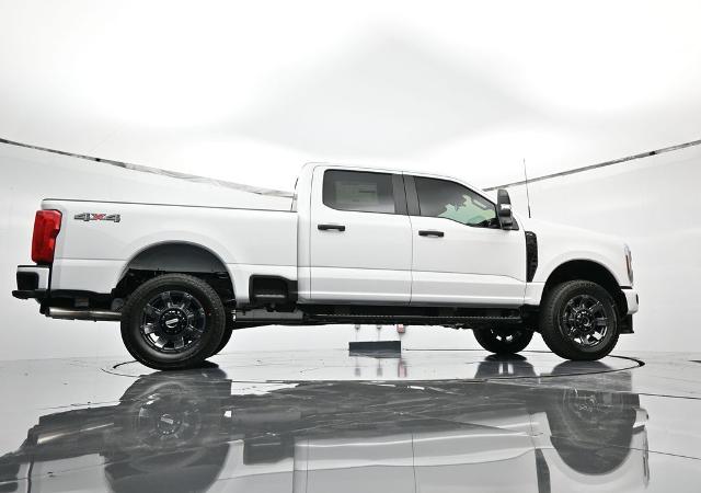 2026 Ford F-350 Super Duty Chassis Cab XL - Photo 85