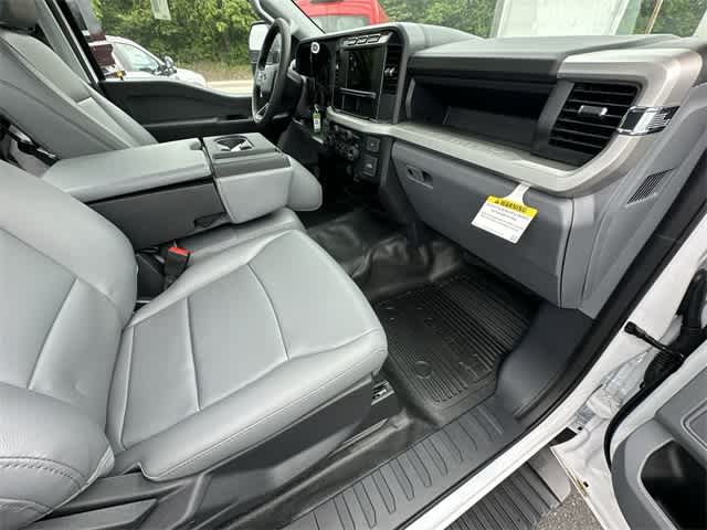 Thumbnail: 2024 Ford  - 43