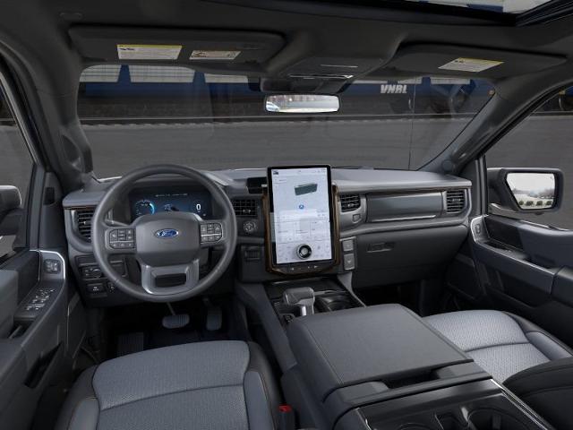 2025 Ford F-150 Lightning Lariat - Photo 31