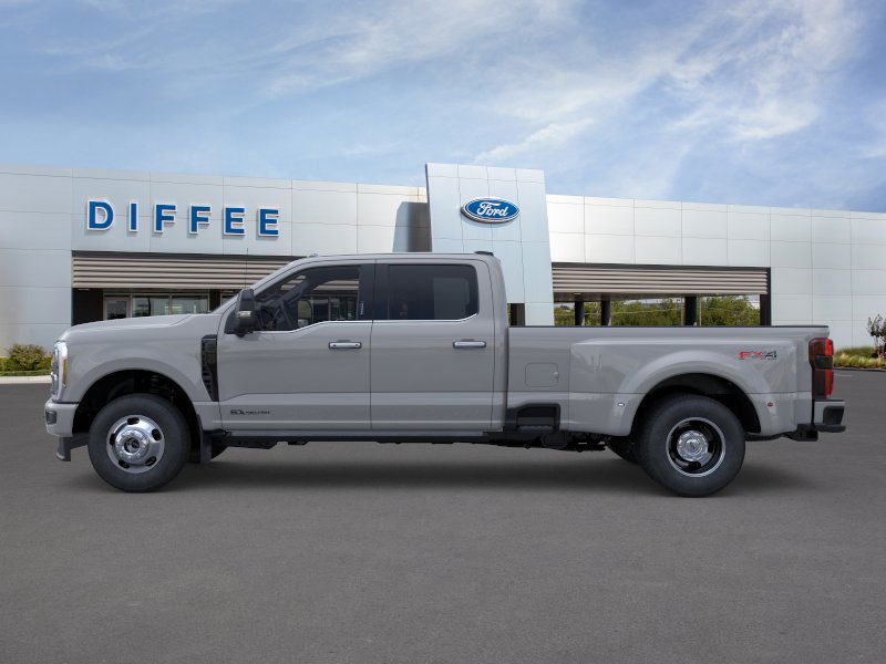 2026 Ford F-350 Platinum photo 3