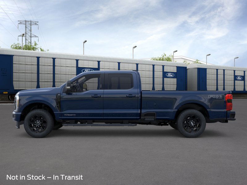 2025 Ford F-350 XLT photo 3