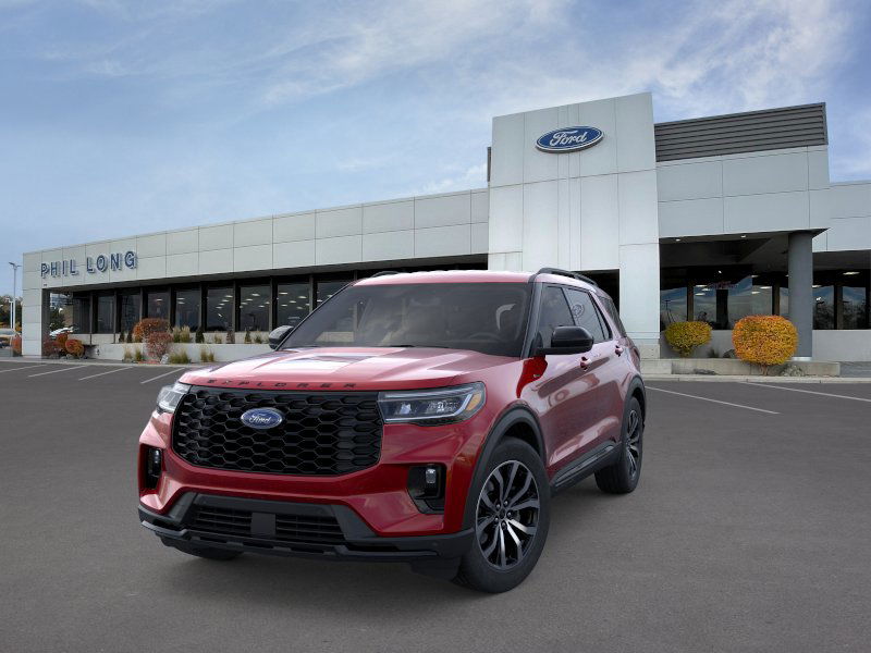 2025 Ford Explorer ST-Line photo 2
