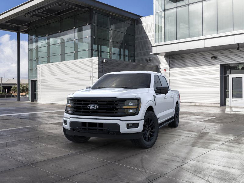 2025 Ford F-150 XLT 2