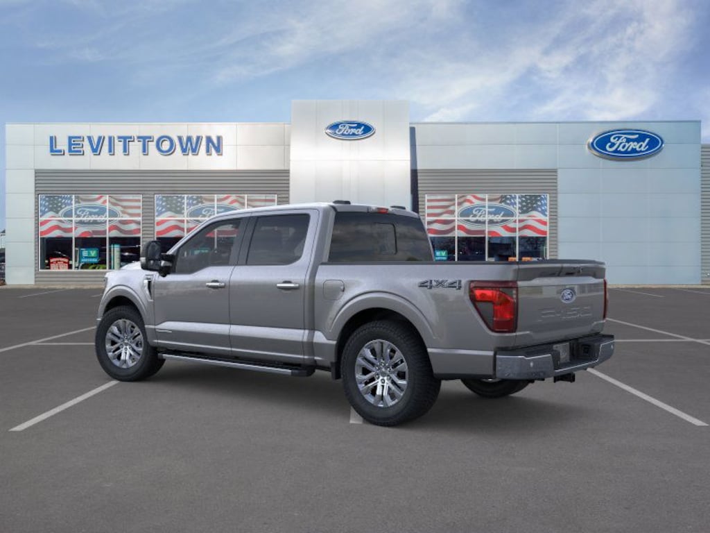 New 2025 Ford F-150 XLT F150 4X4 SUPERCREW XLT - 145