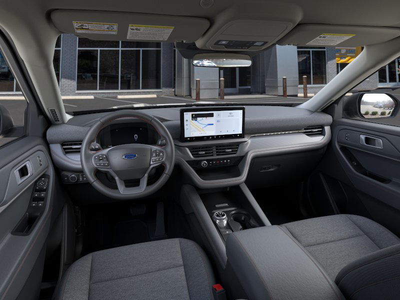 2025 Ford Explorer photo 8