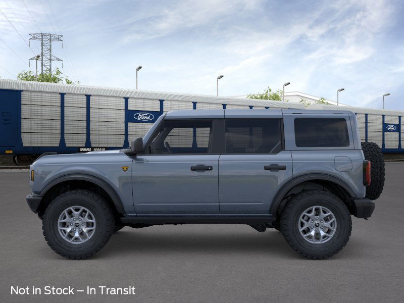 2025 Ford Bronco Badlands photo 3