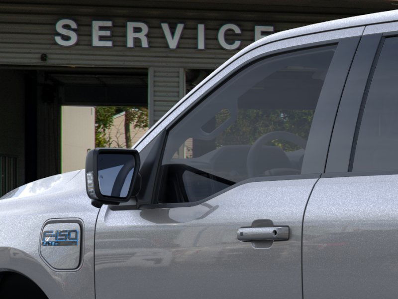 2025 Ford F-150 Lightning Flash TRUCK