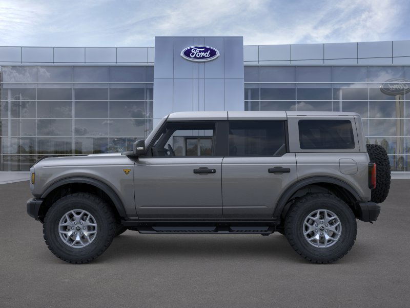 2025 Ford Bronco Badlands photo 2