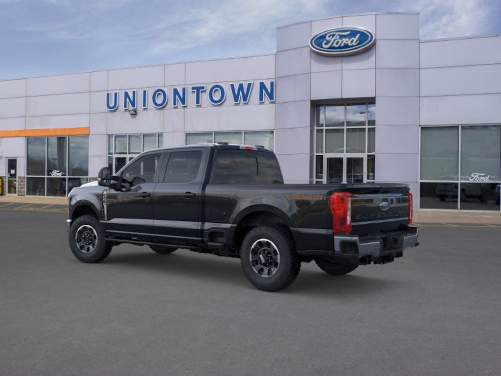 New 2025 Ford F-350 Super Duty XLT 4x4 XLT Crew Cab 6.8 ft. SB SRW Pickup