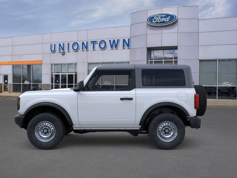 2025 Ford Bronco Base photo 3