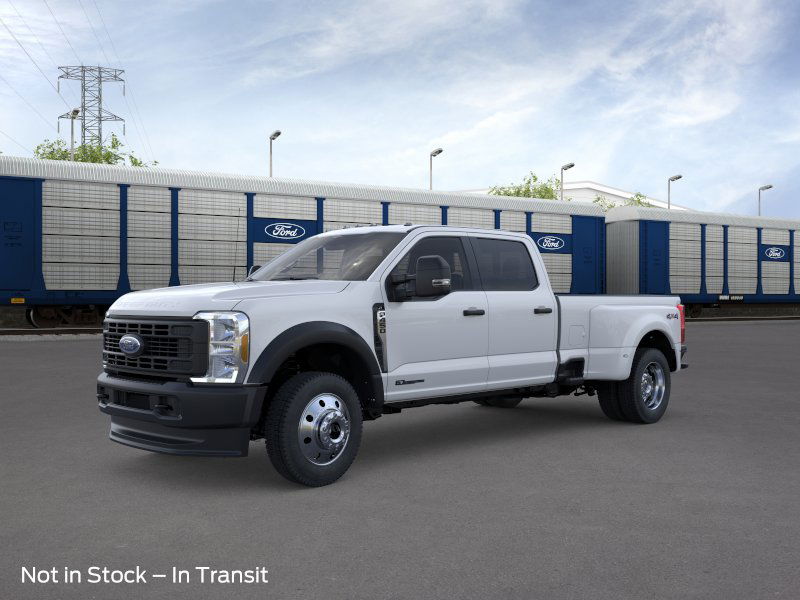 2026 Ford F-450 Super Duty XL's photo