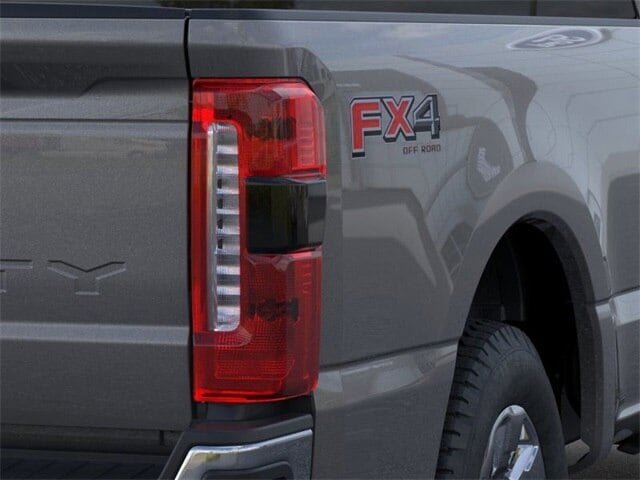 2025 Ford F-350 Super Duty Lariat - Photo 43