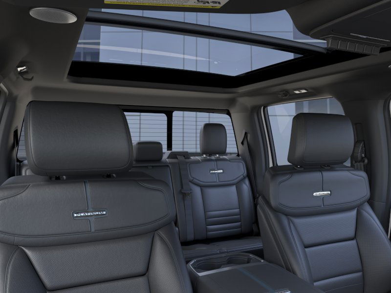 2026 Ford F-350 Super Duty Platinum - Photo 38