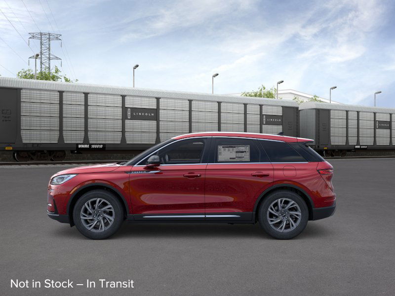 2025 Lincoln Corsair Premiere photo 3