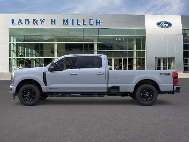 2026 Ford F-350 Lariat photo 3