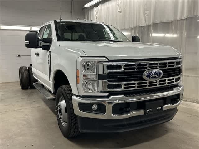 Thumbnail: 2025 Ford Econoline - 50