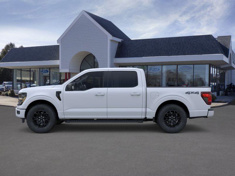 2025 Ford F-150 XLT photo 2