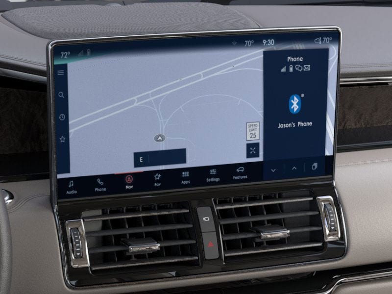 Thumbnail: 2024 Lincoln Navigator - 44