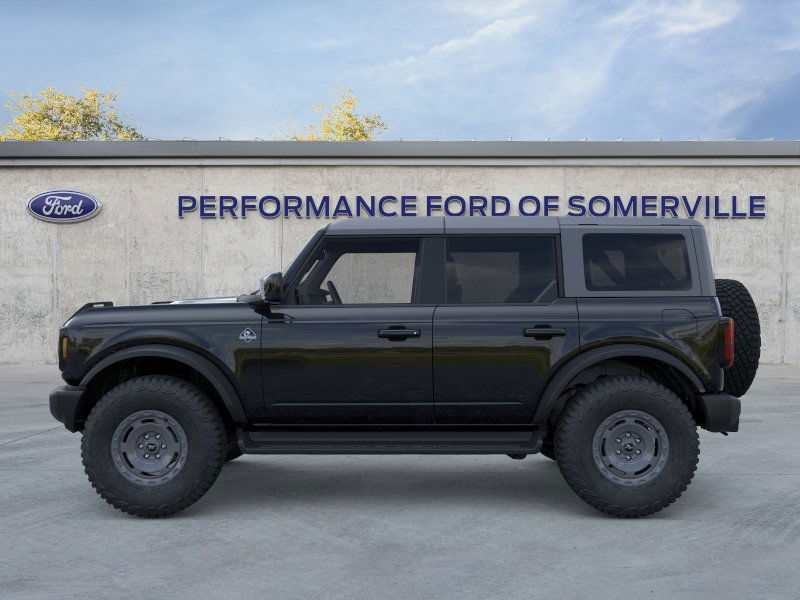 2025 Ford Bronco Outer Banks photo 3
