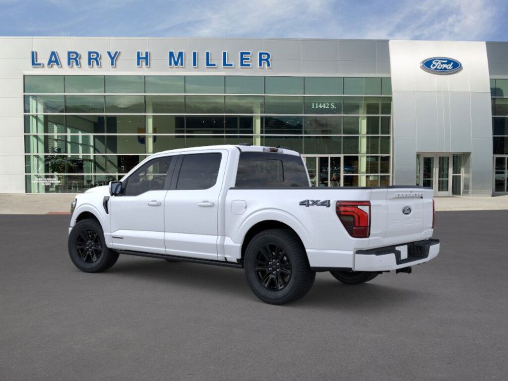 New 2025 Ford F-150 Platinum 4WD SuperCrew 5-1/2' Box V6 Engine
